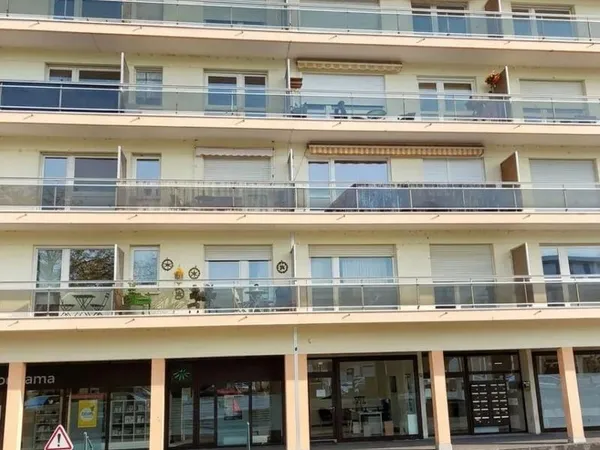 Location Bureaux 73 m²