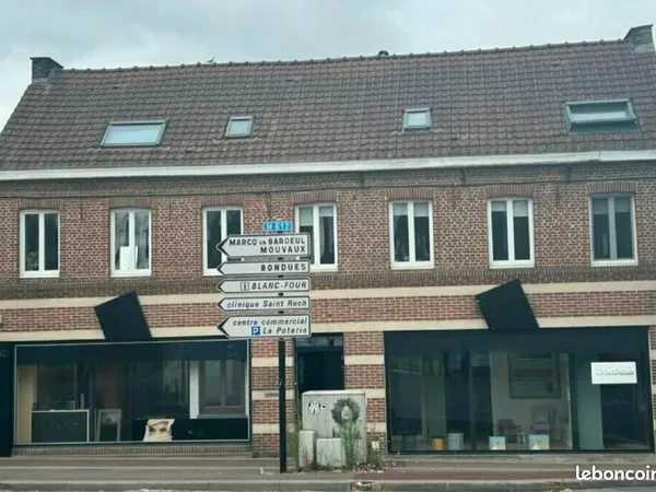 Local commercial 150 m² RONCQ