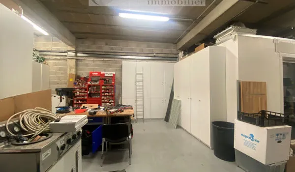 Local commercial 111 m²