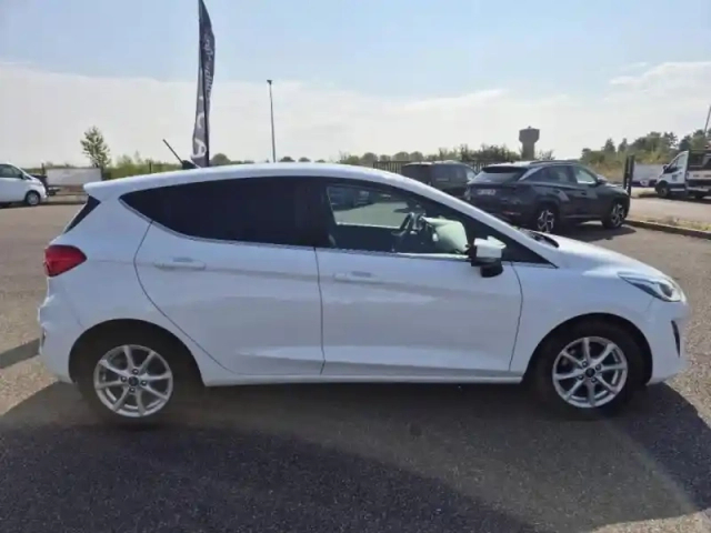 Ford Fiesta 1.0 ecoboost 95ch connect business 3p — photo 8
