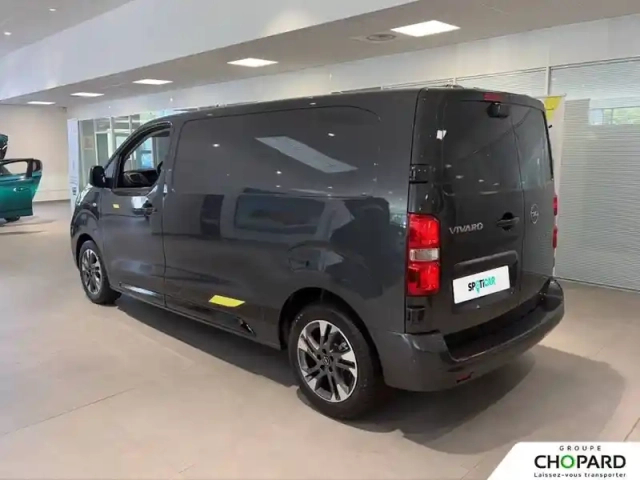 Opel Vivaro fgn sportive diesel 180 ch m automatique — photo 30