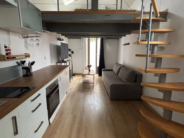 Maisonnette meublée 31 m², 2 terrasses, climatisation- Cenon, proche tram A et Bus
