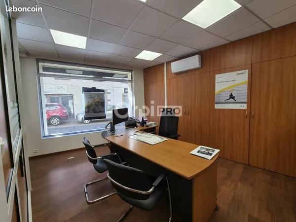 Bureau 290 m²
