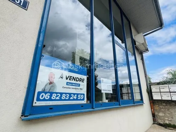 Local 150 m²
