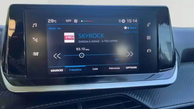 Peugeot 208 puretech 75 s&amp;s bvm5 — photo 14