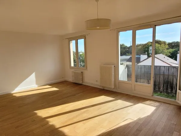 Particulier vend 3/4 pièces de 67,62 m2 à Montesson, Le Village