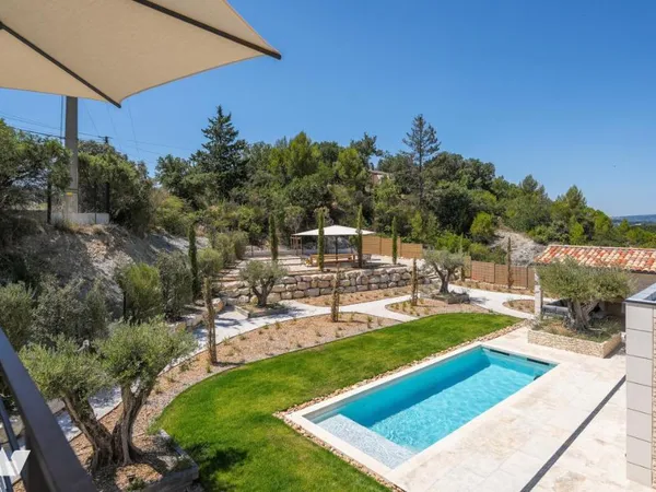 Maison 5 pièces 147 m²
