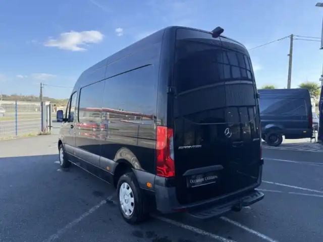 Mercedes Sprinter 215 cdi fourgon toit sureleve standard — photo 6