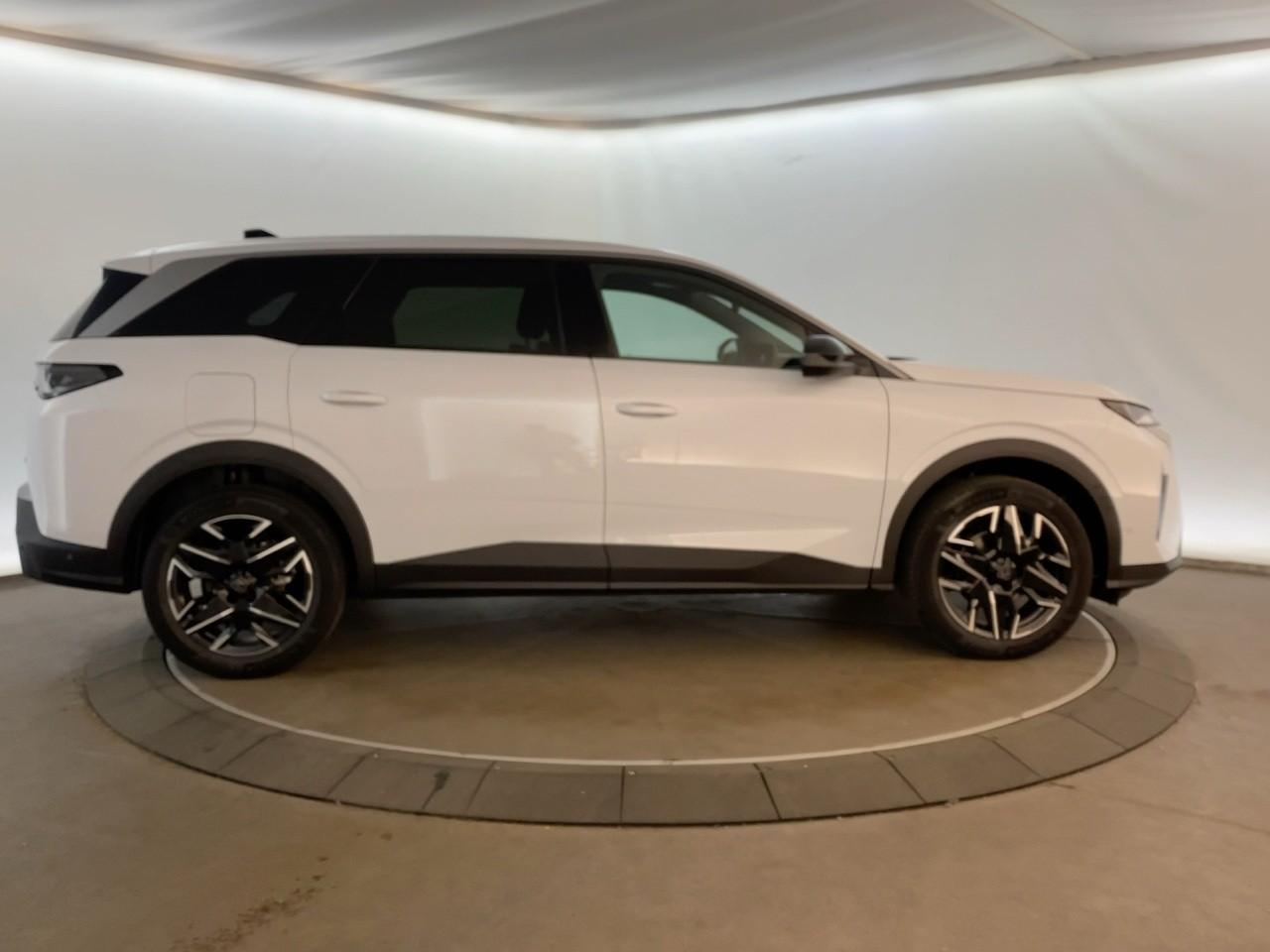 Peugeot 5008 hybrid 145 ch e-dcs6 allure — photo 4