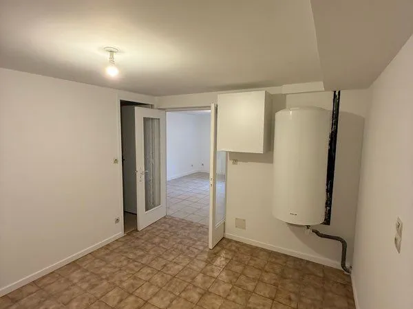 Appartement Location Corbeil-Essonnes 1p 38m² 895€