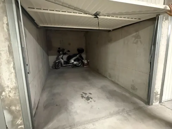 Garage box fermé proche Monaco