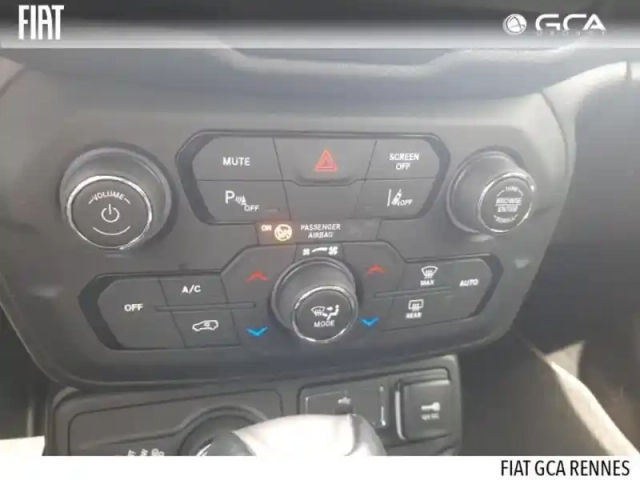 Jeep Renegade 1.3 turbo t4 190ch 4xe limited at6 — photo 11