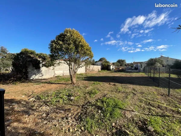 Terrain à bâtir viabilisé 468m2 (libre constructeur)
