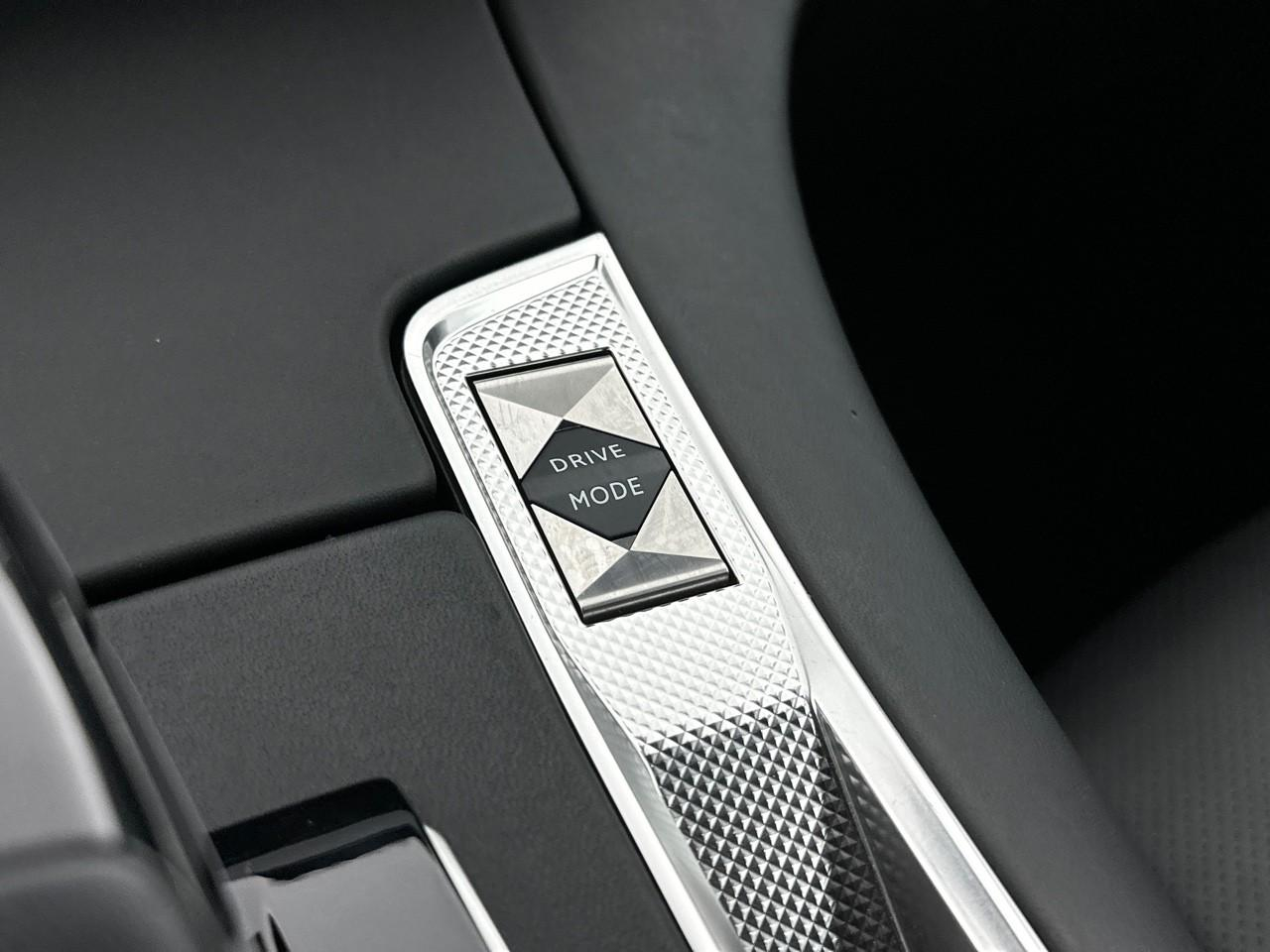 Ds Ds 7 crossback hybride rechargeable e-tense 360 eat8 4x4 performa — photo 31