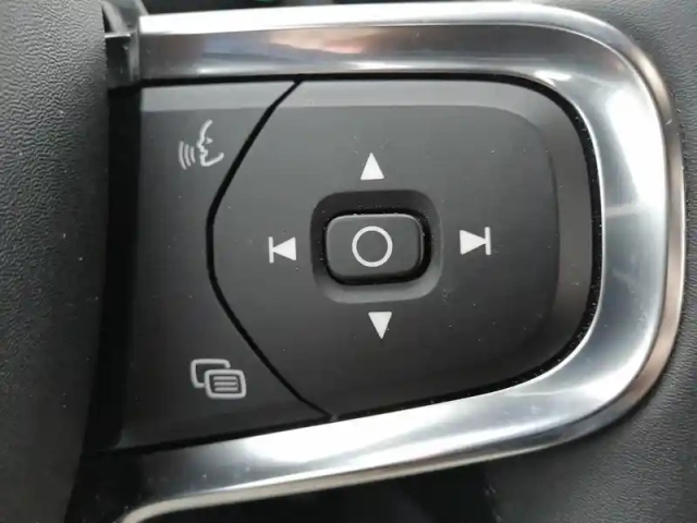 Volvo Xc40 recharge extended range 252 ch 1edt — photo 14