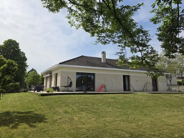 Maison 5 pièces 190 m²
