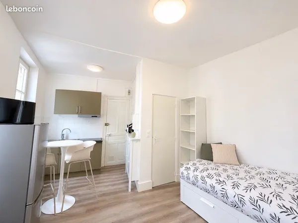 Studio rénové tout équipé - secteur Commanderie / écoles