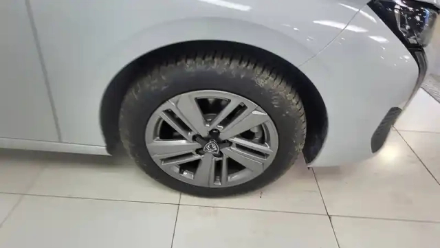 Peugeot 308 sw bluehdi 130ch s&amp;s eat8 — photo 6