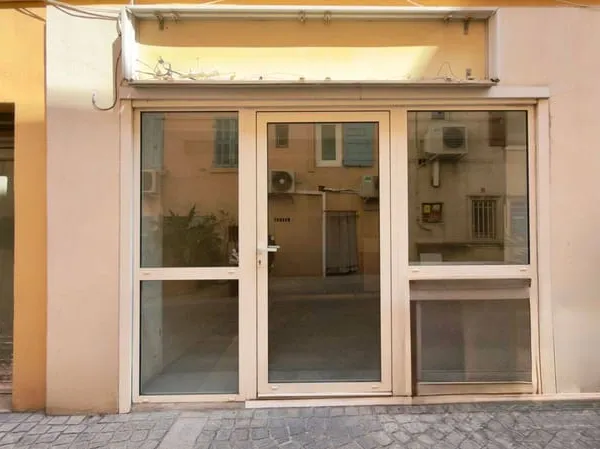 Local commercial 3 pièces 50 m²