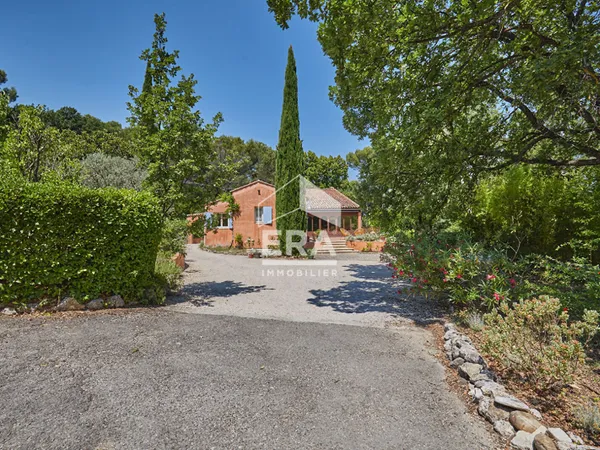 Maison 6 pièces 195 m²