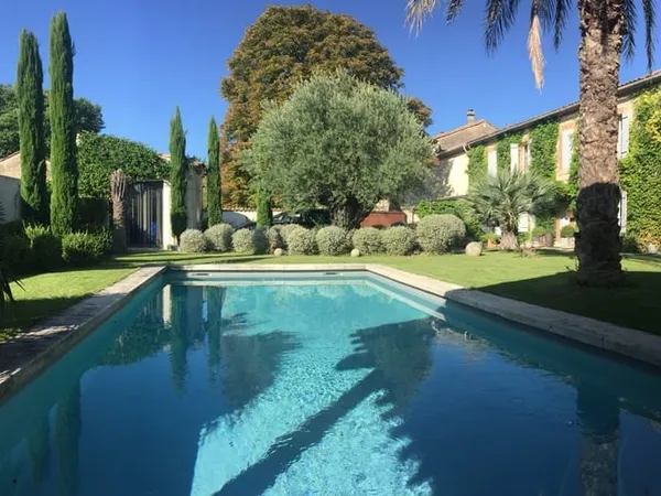 Exclusivité à Saint-Didier Propriété de charme rénovée ave
