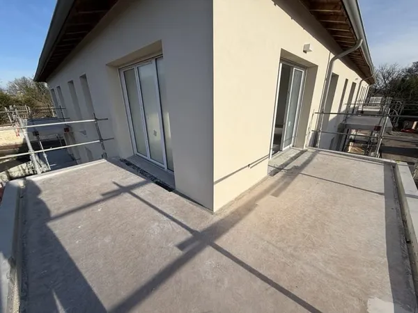 Jardin - Terrasse - 2 Parkings - Notaire offert