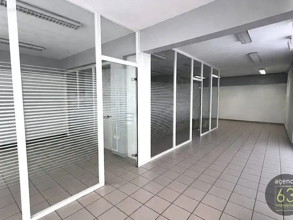 Local 80 m²