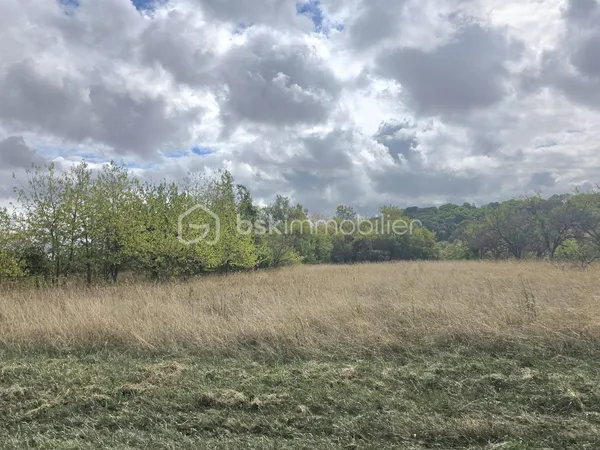 Terrain 1900 m²