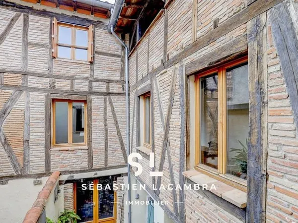 Maison de village rénovée 4 pièces Cour intérieure Lis