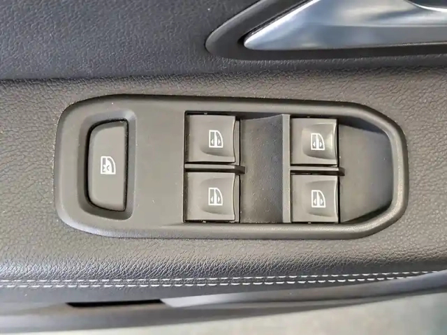 Dacia Duster blue dci 115 4x2 — photo 29
