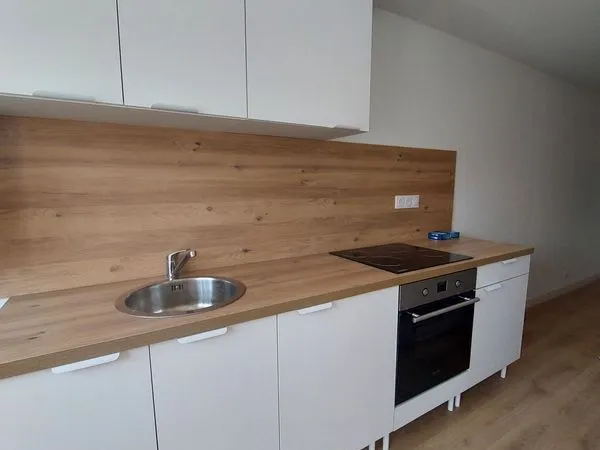 WARCQ - grand F2 en duplex avec belle cuisine aménagée