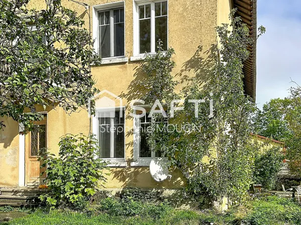 MONT-DE-LAVAL - GRANDE MAISON FAMILIALE, 5 CHAMBRES, TERRAIN PLAT ET FORT POTENTIEL