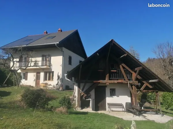 Maison 8 pièces 205 m²