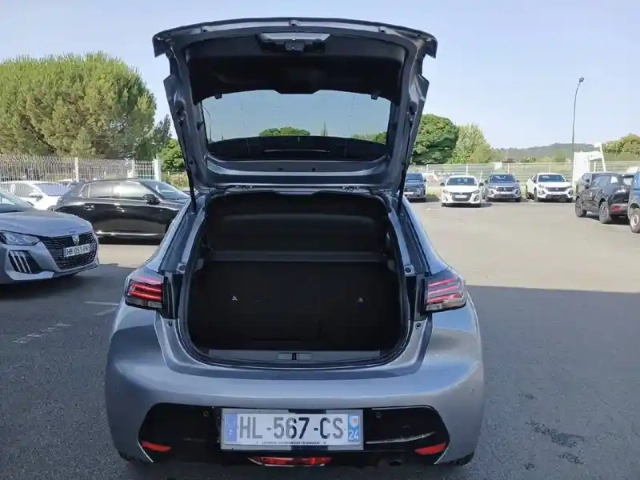 Peugeot 208 turbo 100 ch bvm6 — photo 6