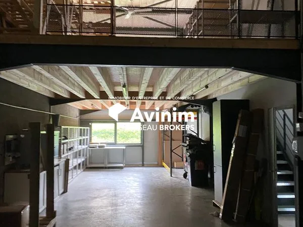 Local 251 m² Voiron