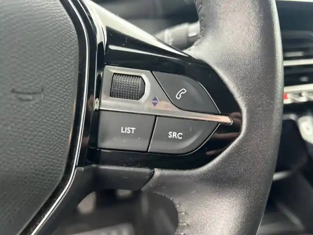 Peugeot 208 puretech 75 s&amp;s bvm5 — photo 20