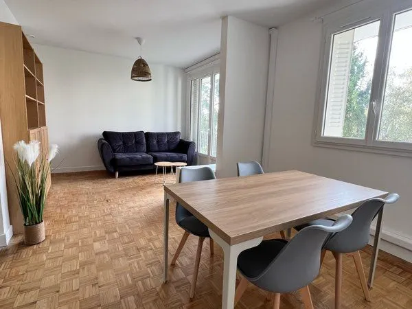 T2 MEUBLÉ 51 m² - ENTIÈREMENT RÉNOVÉ - CLIM RÉVERSIBLE - BALCON 10 m²