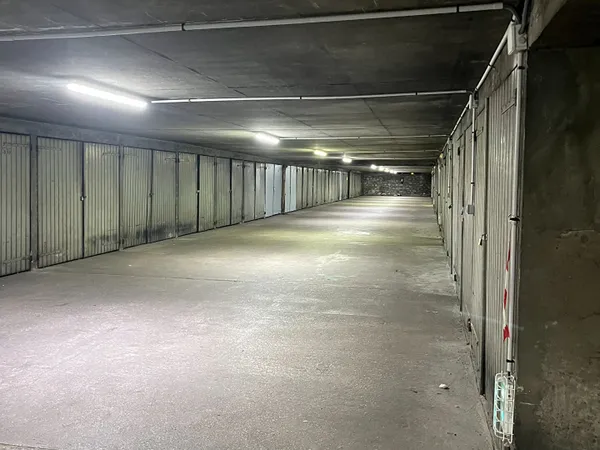 Parking 12 m²