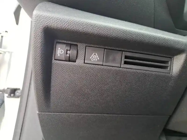 Citroën C4 puretech 100 s&amp;s bvm6 — photo 20