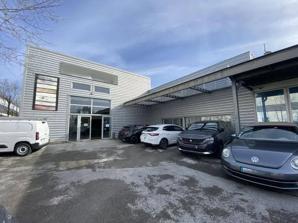 Bureaux 200 m²