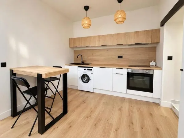 Appartement T2 rénové de 30 m² à deux pas de la mer - Marseille 13007