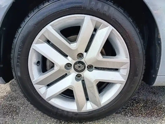 Renault Clio blue dci 100 ch gsr2 — photo 5