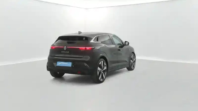 Renault Megane e-tech ev60 220 ch super charge — photo 14