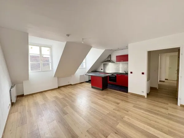 Bel appartement F3, coeur de ville avec parking