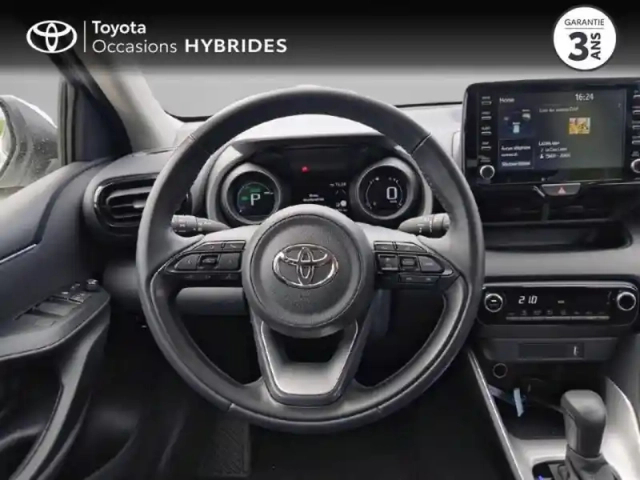 Toyota Yaris 116h design 5p my22 — photo 9