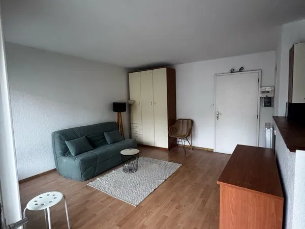 Studio centre ville saint Julien en genevois disponible 15 octobre