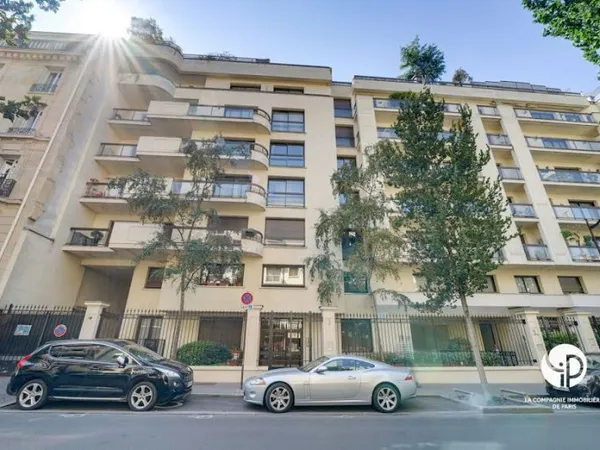Appartement 5 pièces 144 m²