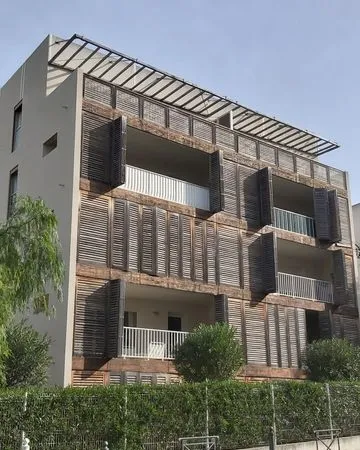 T3 terrasse dans immeube recent secteur morgiou