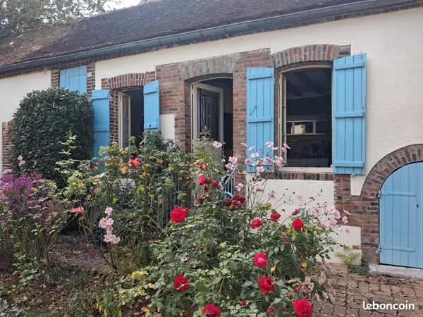 Studio 45 m², 450 , sans chauffage à payer