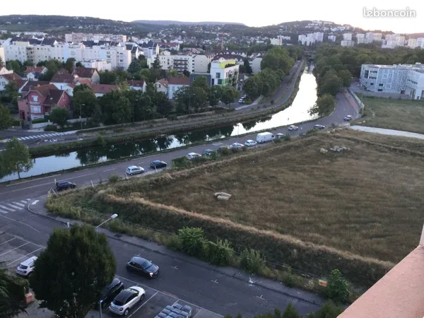 Beau t4 de 80 m2 renove entre gare et cite gastronomique